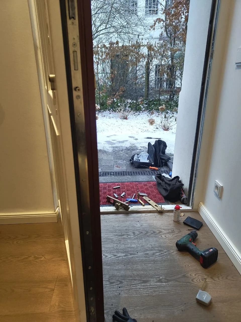 Wintereinsatz bei offener Tür